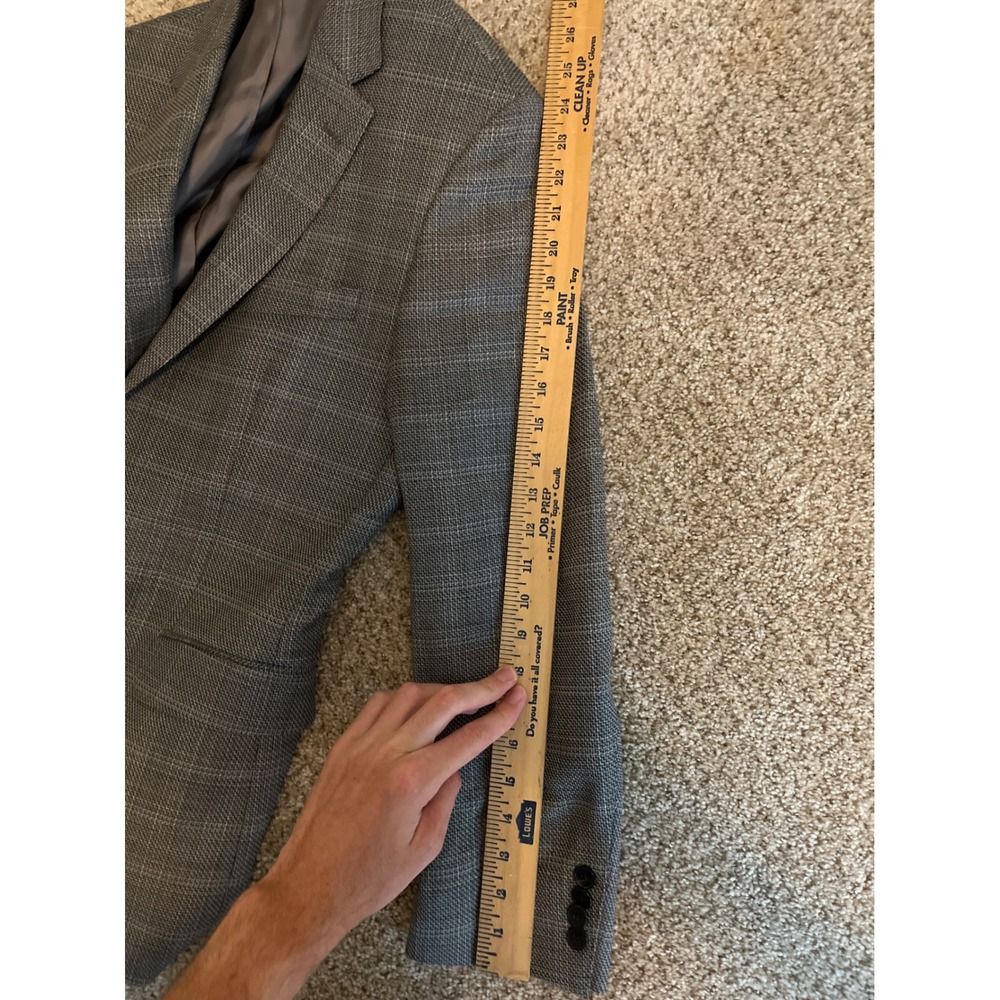Hugo Boss Lanificio Tessa Biella Men Sport Coat 38R Grey Plaid Two Button Blazer - Picture 8 of 8